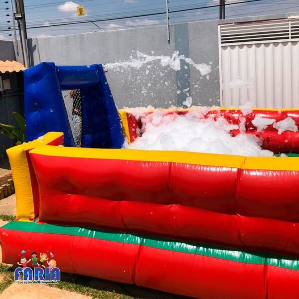 Futebol de Sabão Pequeno Inflável - Faria Brinquedos - Locação de Brinquedos em Cuiabá