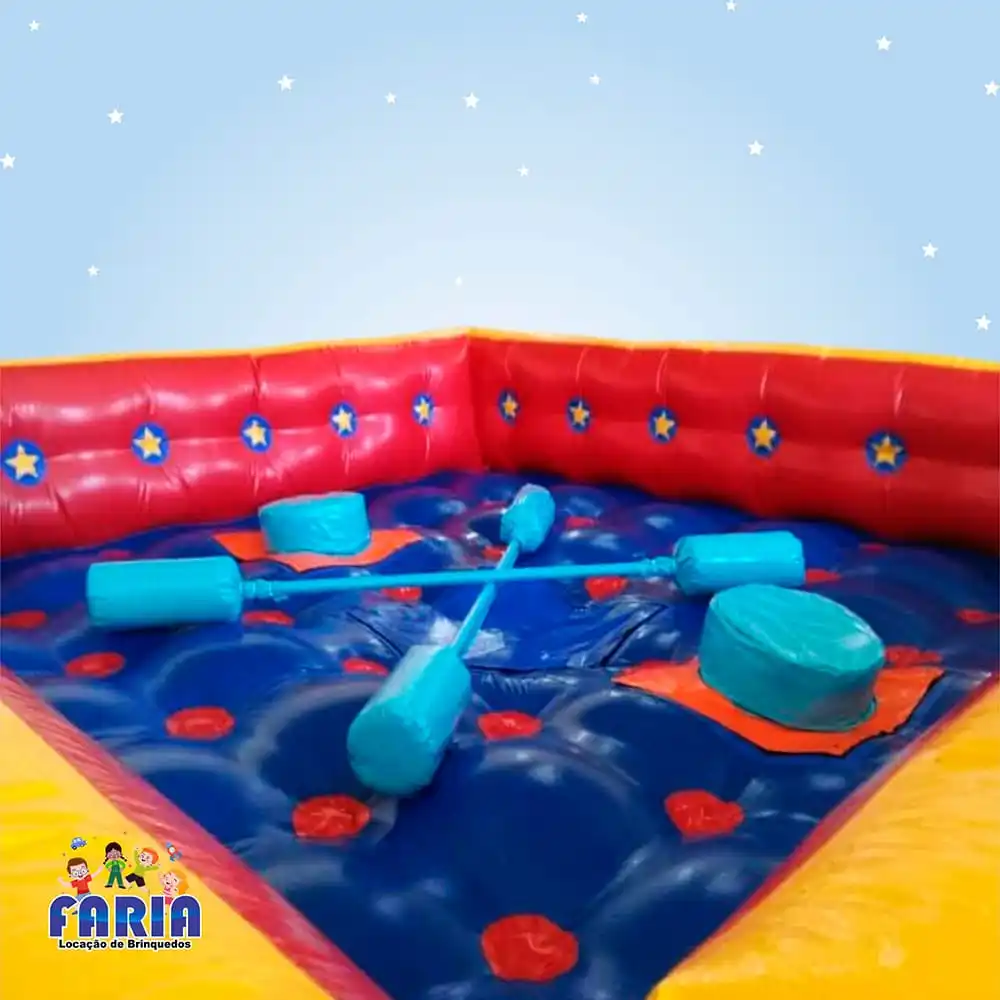 Guerra de Cotonetes 2 Guerra de Cotonetes Inflável - Faria Brinquedos - Locação de Brinquedos em Cuiabá